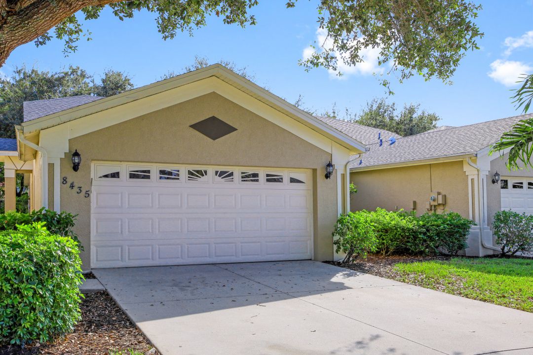 8435 Ibis Cove Cir, Naples, FL 34119