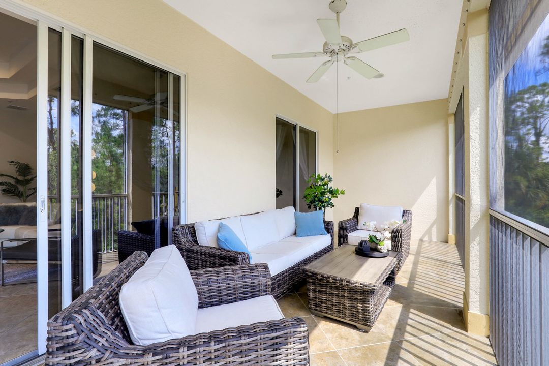 7874 Clemson St #202, Naples, FL 34104