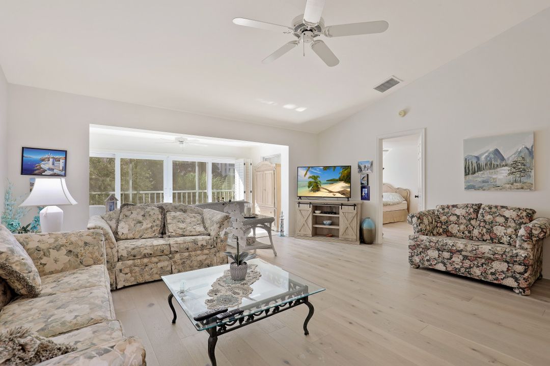 5895 Chanteclair Dr #122, Naples, FL 34108