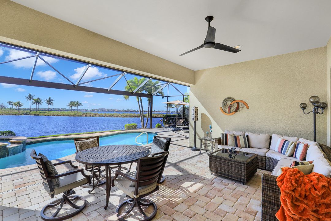 8961 Quarry Dr, Naples, FL 34120