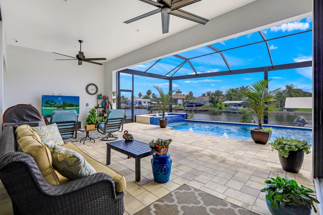 5405 SW 17th Ave, Cape Coral, FL 33914