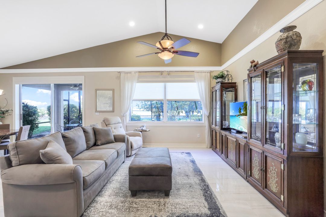 2108 Par Dr, Naples, FL 34120