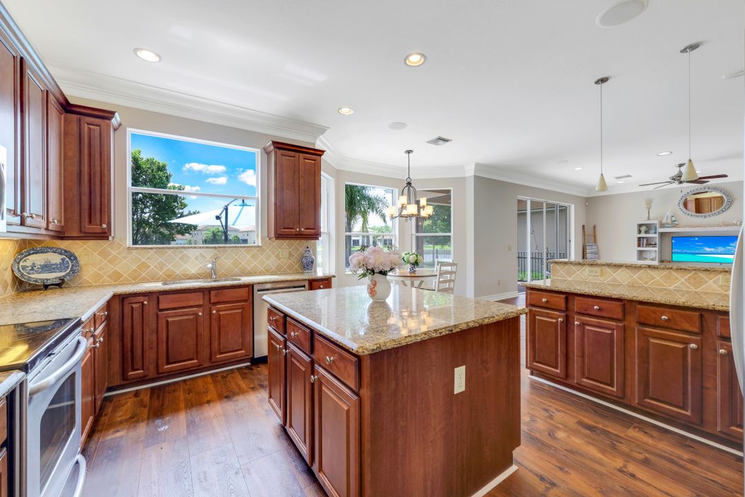 11137 Sparkleberry Dr, Fort Myers, FL 33913