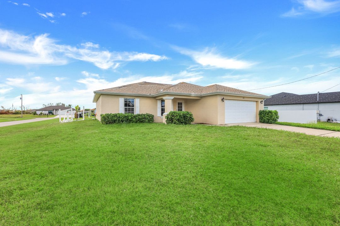 1100 SW Embers Terrace, Cape Coral, FL 33991