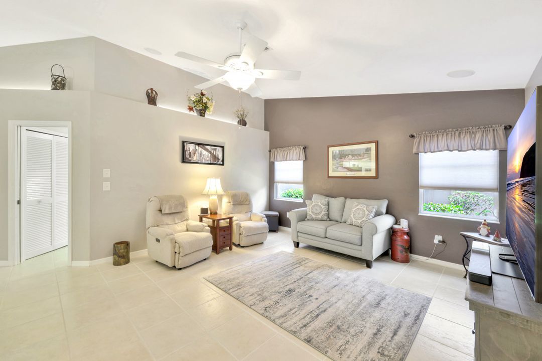 12857 Vista Pine Cir, Fort Myers, FL 33913
