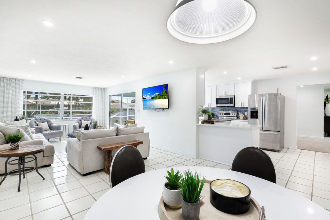 2150 Shad Ct, Naples, FL 34102