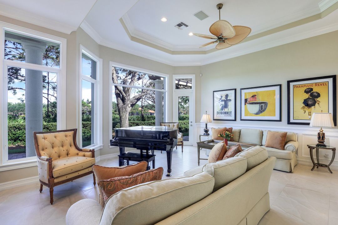 1564 Gormican Ln, Naples, FL 34110