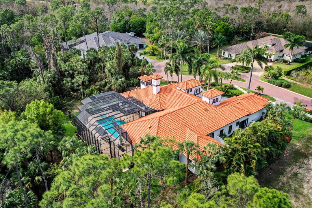 4642 Idylwood Ln, Naples, FL 34119