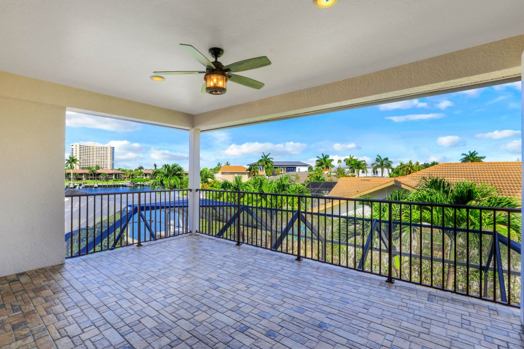 431 Swiss Ct, Marco Island, FL 34145