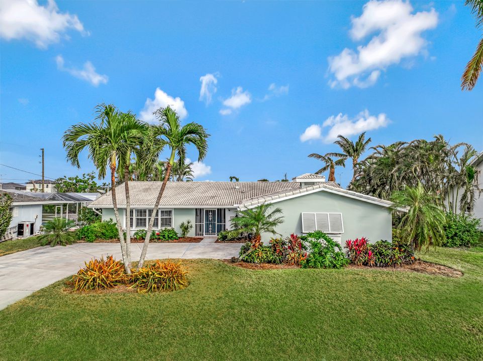 5305 Del Monte Ct, Cape Coral, FL 33904