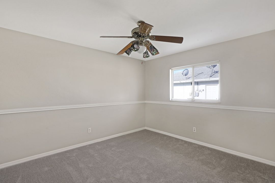 1923 SW 48th Ln, Cape Coral, FL 33914