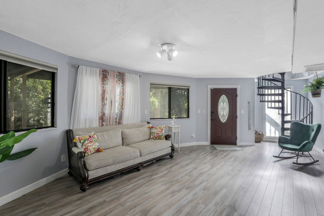 3035 64th St SW, Naples, FL 34105