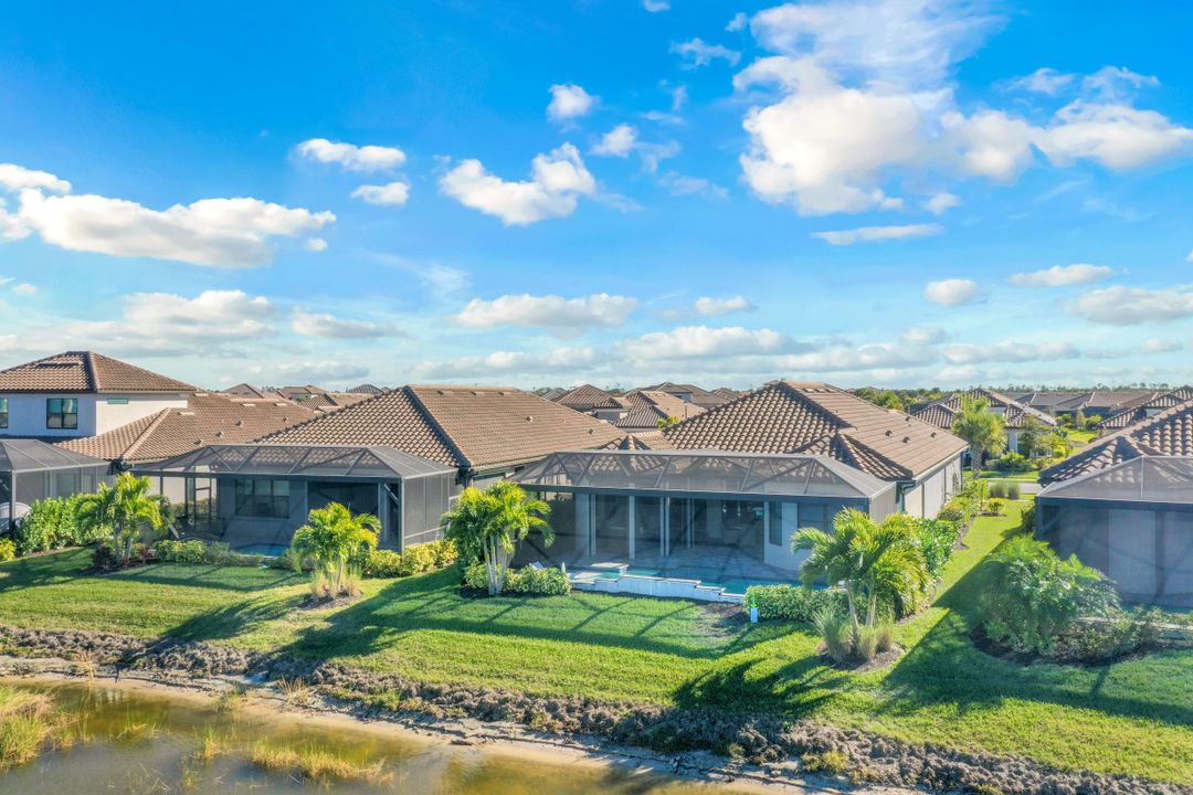 9400 Montelanico Loop, Naples, FL 34119