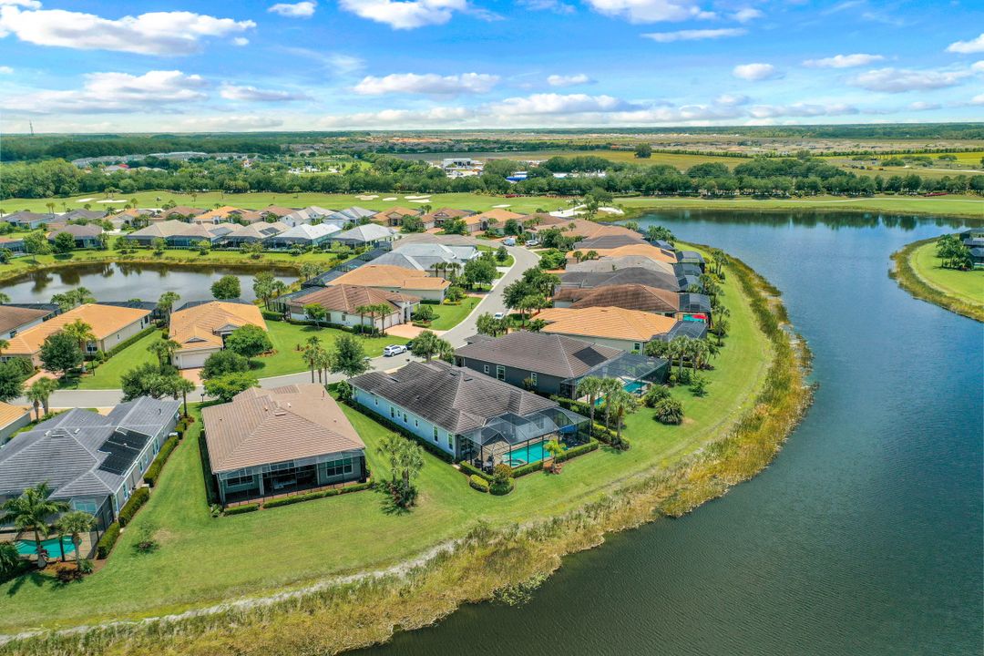 13853 Woodhaven Cir, Fort Myers, FL 33905