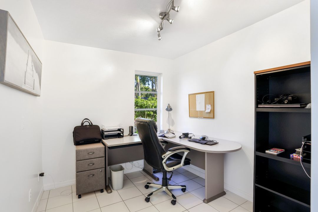 1144 Lincoln Ct, Cape Coral, FL 33904