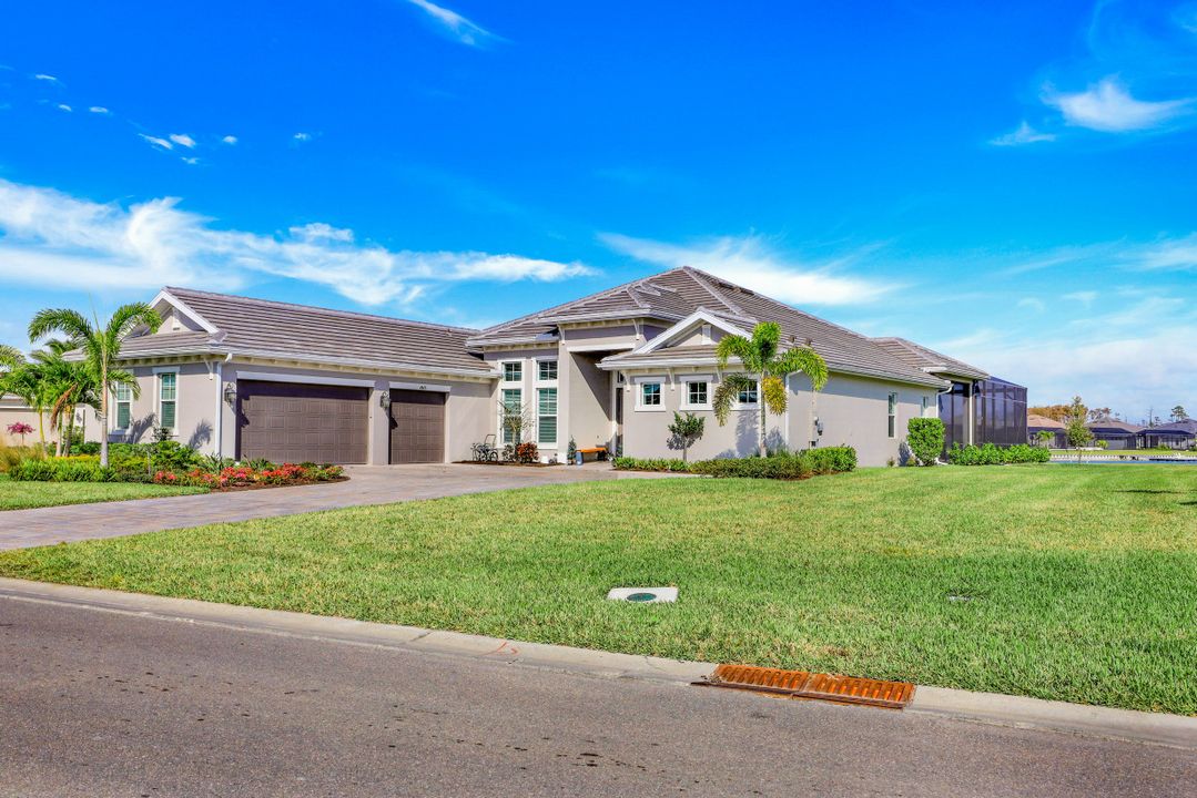 18421 WildBlue Blvd, Fort Myers, FL 33913