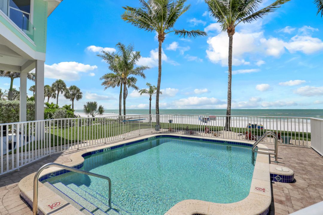261 Key W Ct, Fort Myers Beach, FL 33931