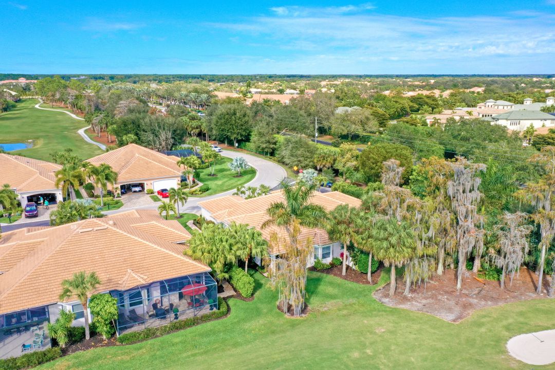 12756 Fox Ridge Dr, Bonita Springs, FL 34135