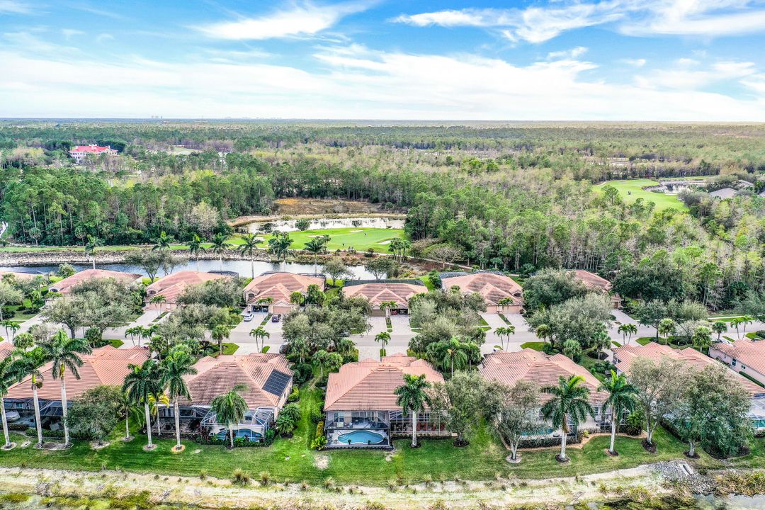 8755 Naples Heritage Dr, Naples, FL 34112