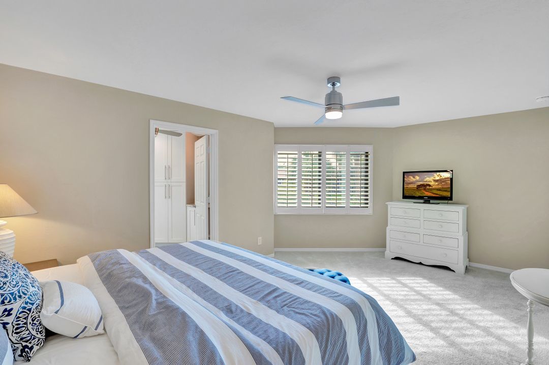 6535 Valen Way #E-203, Naples, FL 34108