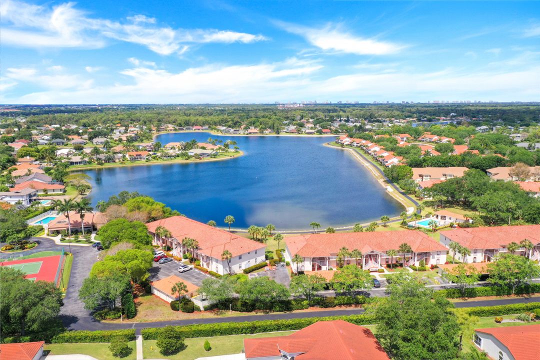 517 Mardel Dr #208, Naples, FL 34104