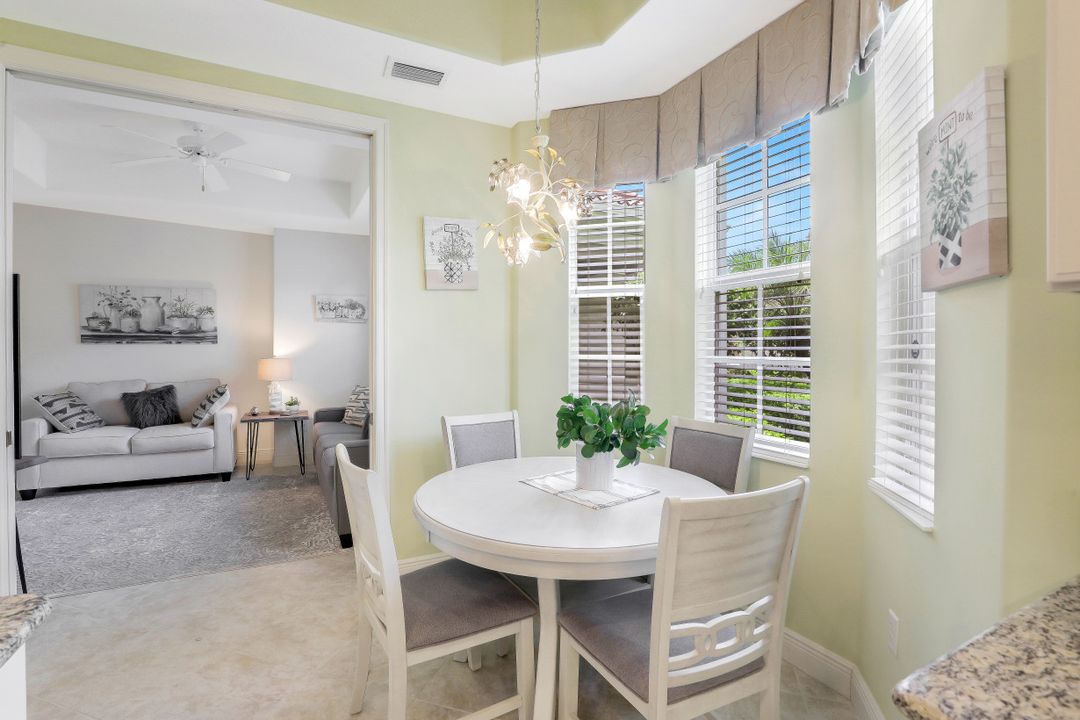 7842 Hawthorne Dr #1701, Naples, FL 34113