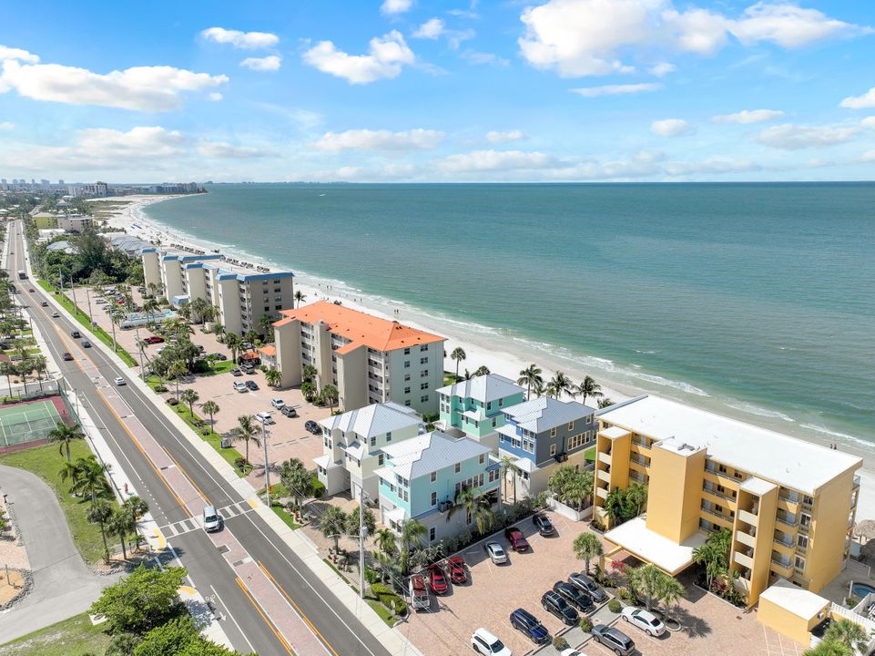 261 Key W Ct, Fort Myers Beach, FL 33931