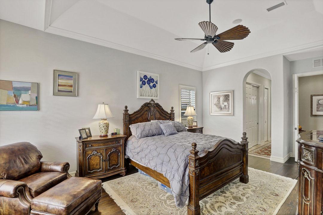 99 Gulfport Ct, Marco Island, FL 34145