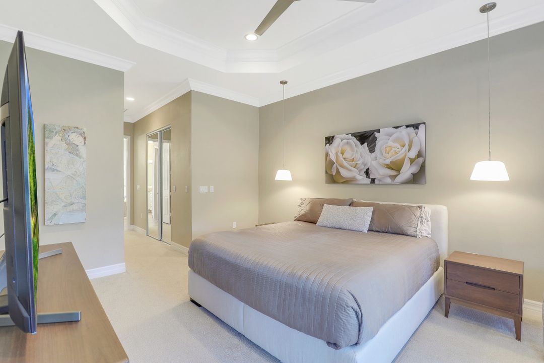 3367 Pacific Dr, Naples, FL 34119