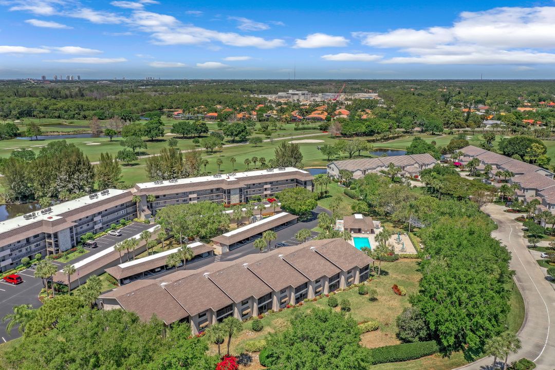 1782 Imperial Golf Course Blvd #c-104, Naples, FL 34110