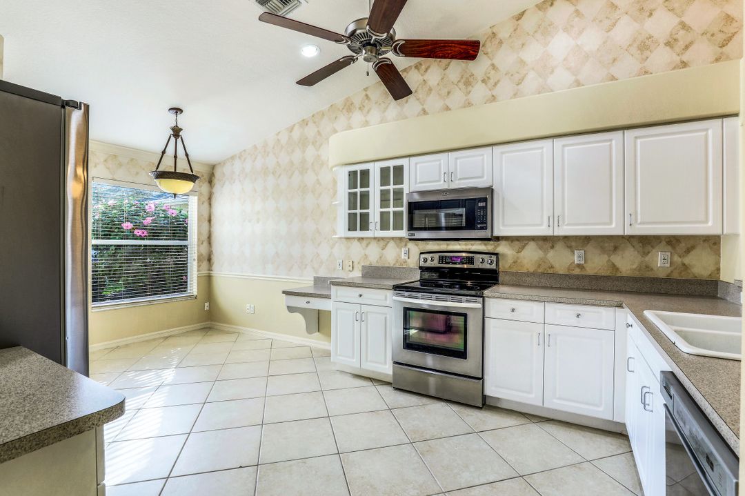 8388 Ibis Cove Cir, Naples, FL 34119