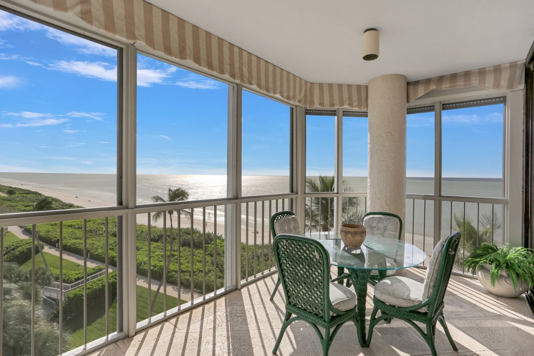 4951 Gulf Shore Blvd #302, Naples, FL 34103