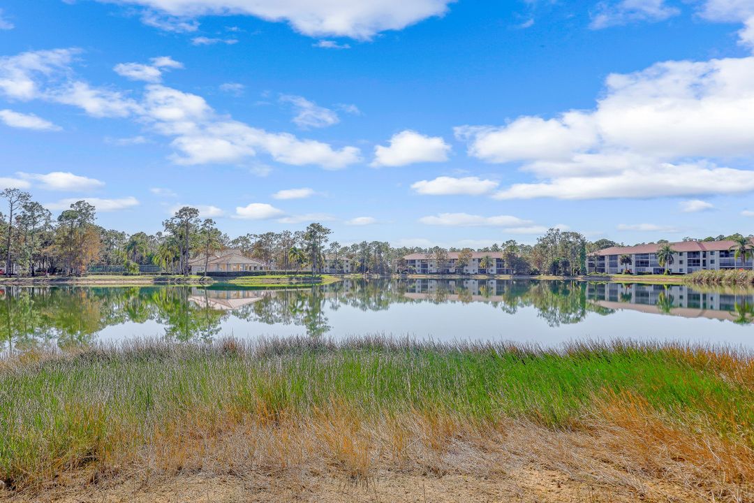 5784 Deauville Cir #B-302, Naples, FL 34112