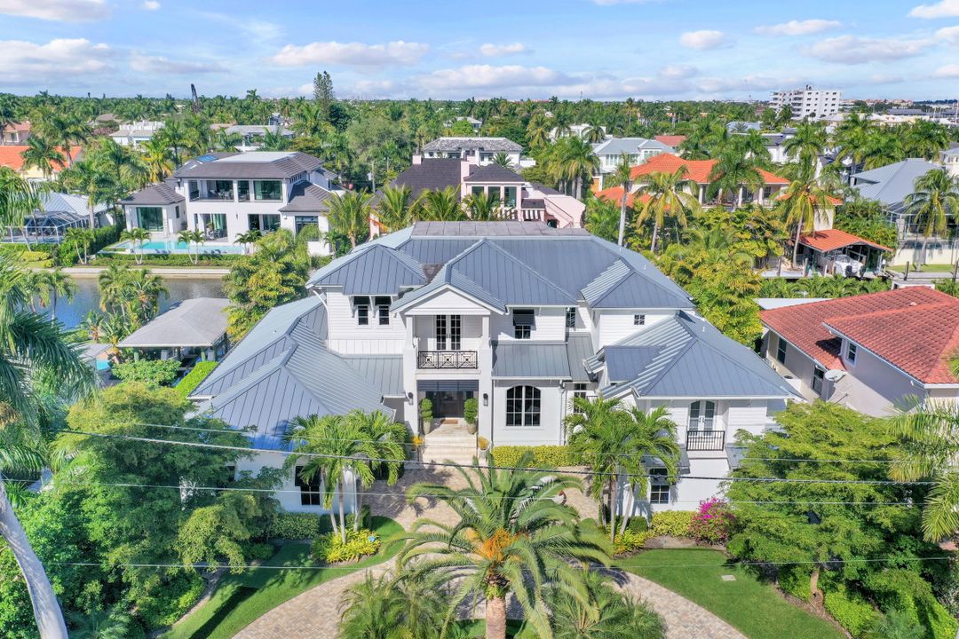 631 17th Ave S, Naples, FL 34102