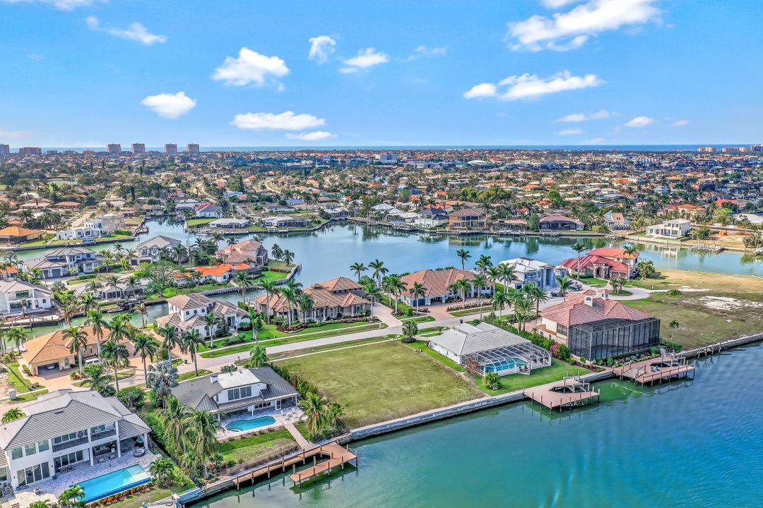 1457 Butterfield Ct, Marco Island, FL 34145