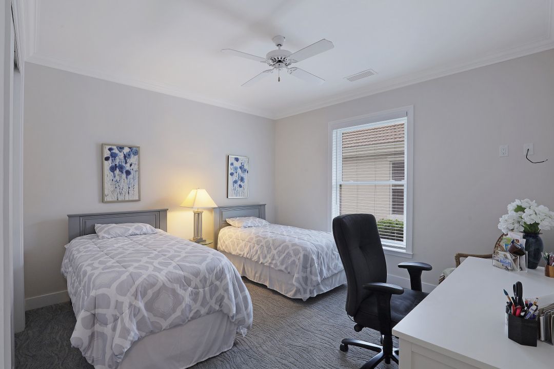 470 Maunder Ct, Marco Island, FL 34145