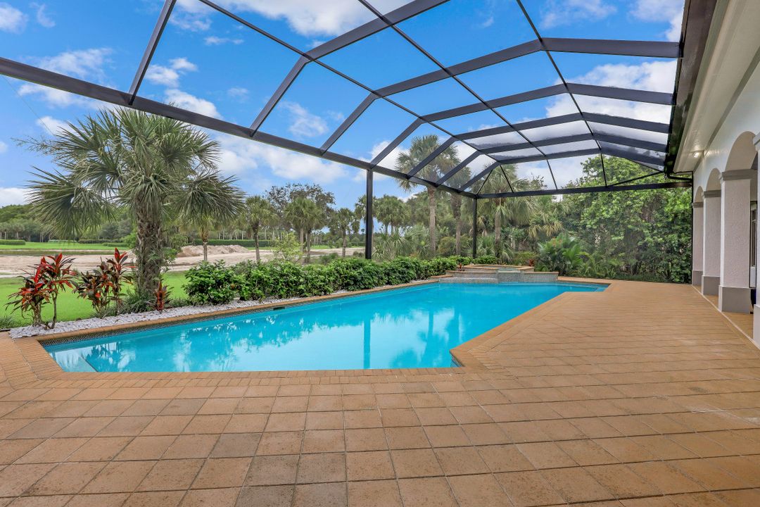 11430 Golden Eagle Ct, Naples, FL 34120