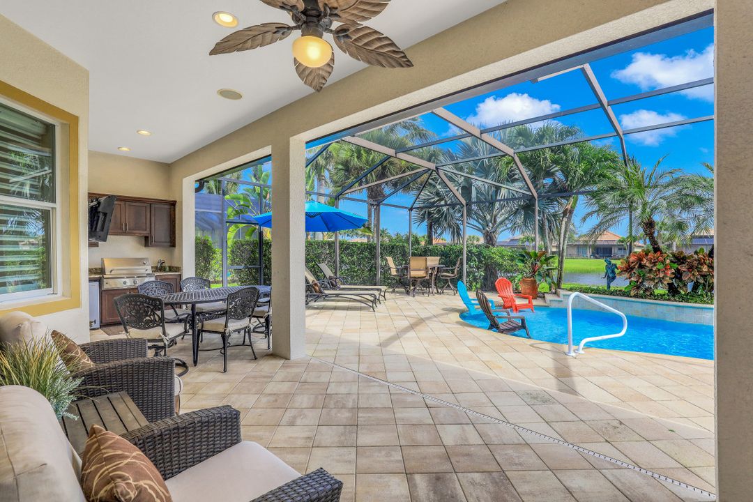 9403 Copper Rock Ct, Naples, FL 34120