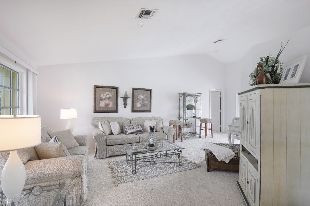 725 Plantation Ct, Marco Island, FL 34145