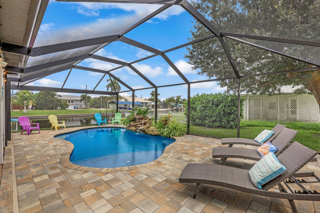 3668 Clipper Ln, Saint James City, FL 33956