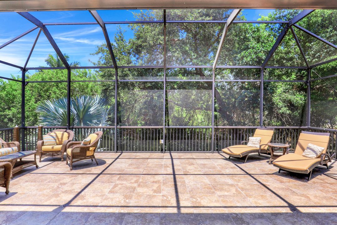 376 Leatherfern Ln, Marco Island, FL 34145