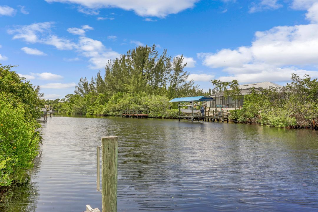 5200 Genesee Pkwy, Bokeelia, FL 33922