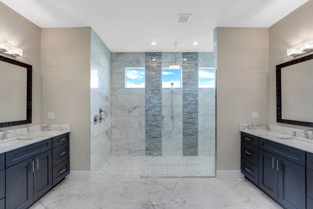 2833 NW 41st Ave, Cape Coral, FL 33993