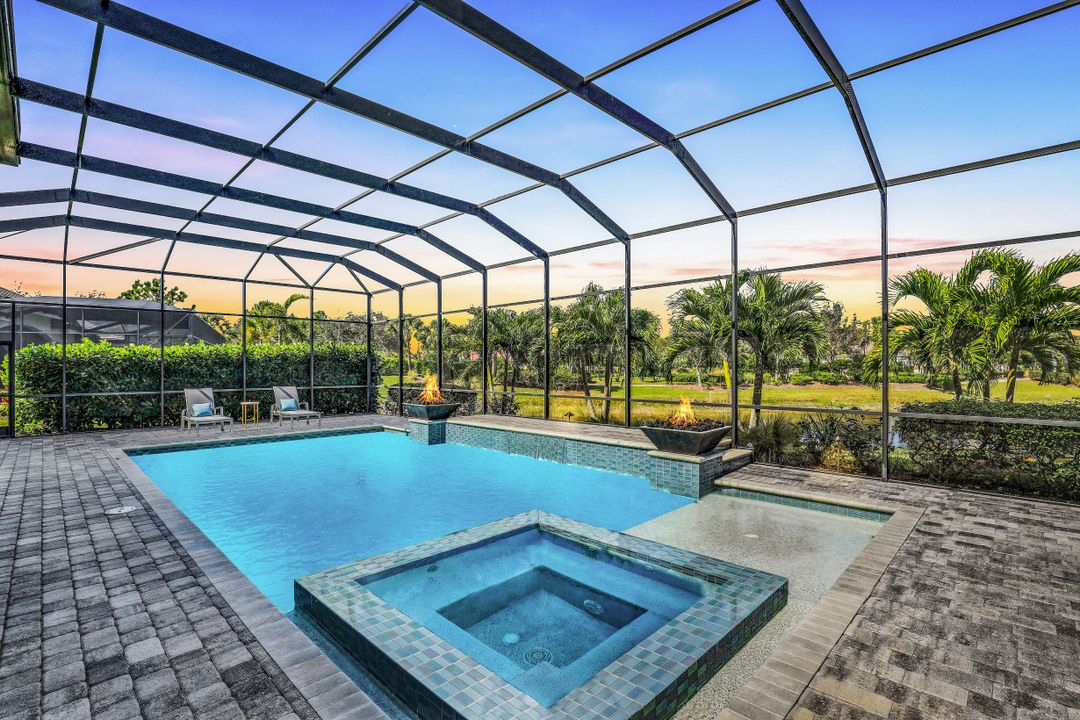 9011 Arrezo Ct, Naples, FL 34119