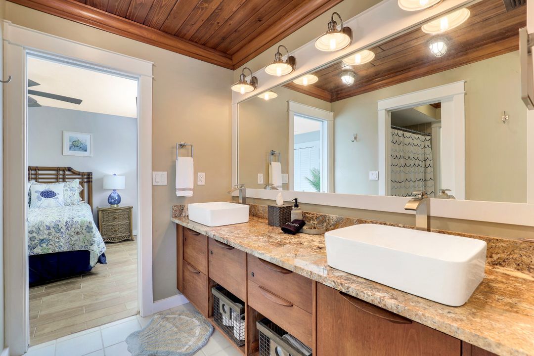 2010 SE 29th Ln, Cape Coral, FL 33904