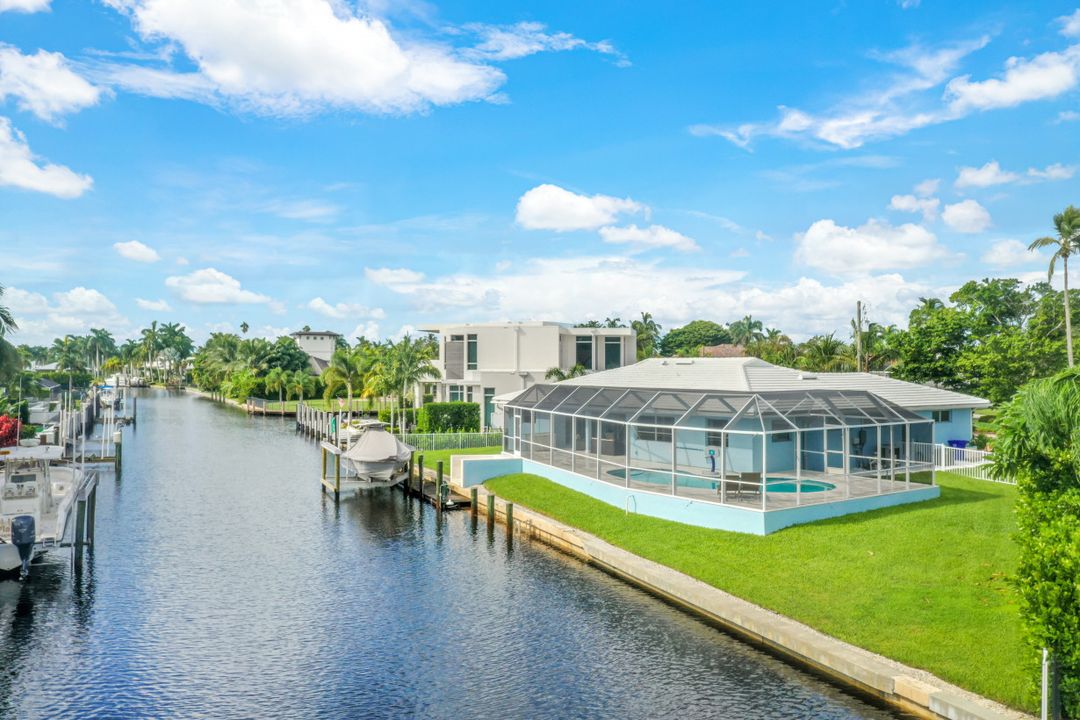 2150 Shad Ct, Naples, FL 34102