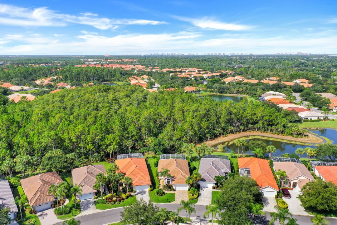 6117 Highwood Park Ln, Naples, FL 34110