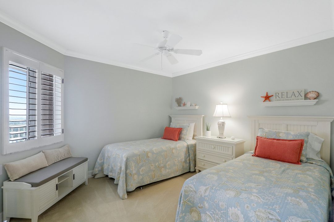 40 Seagate Dr #1203, Naples, FL 34103