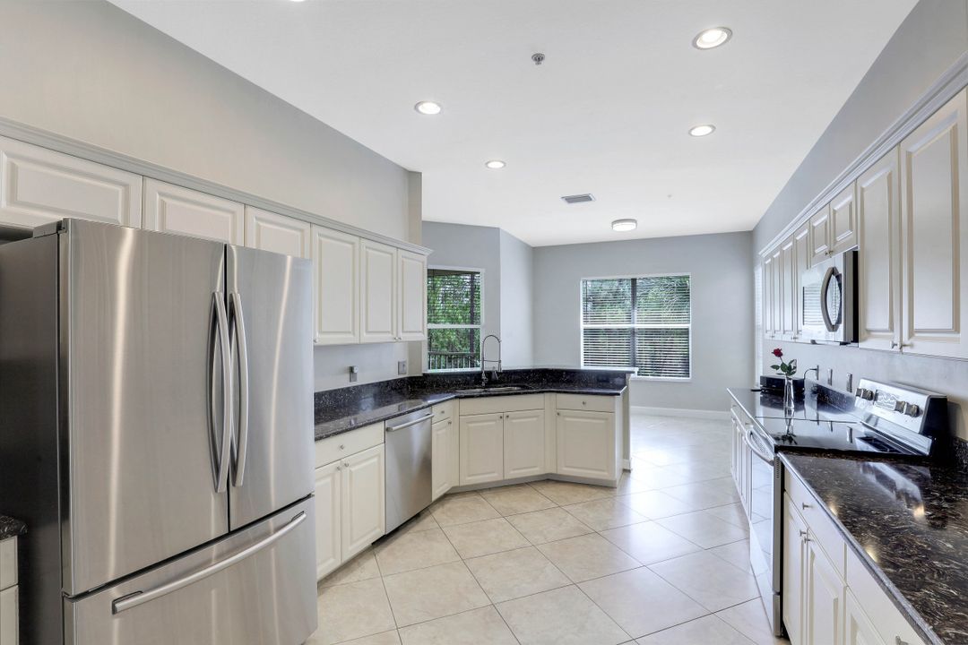 7874 Clemson St #202, Naples, FL 34104