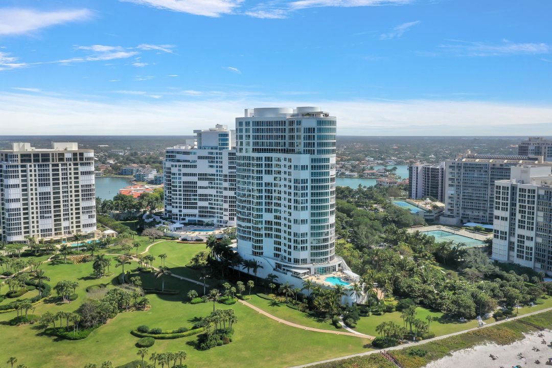 4101 Gulf Shore Blvd N #PH-3, Naples, FL 34103